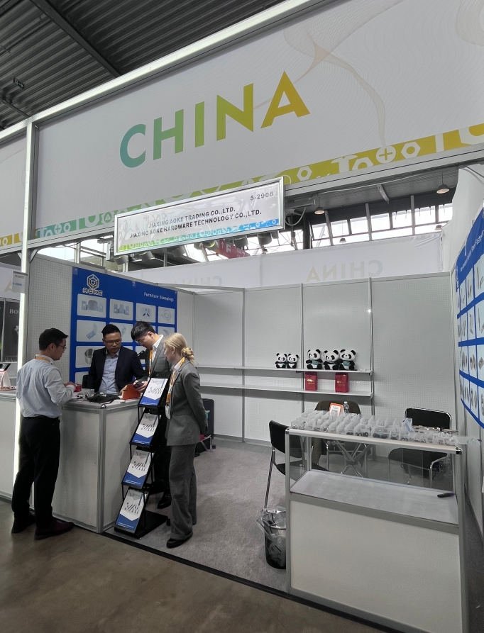 Jiaxing aoke Hardware erscheint auf der 2025 Stuttgart Fordenmesse