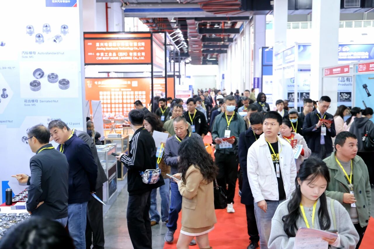 Vermeiden Sie Fallstricke beim Kauf von Verbindungselementen! AOKE zeigt Ihnen, wie Sie genau das finden, was Sie brauchen